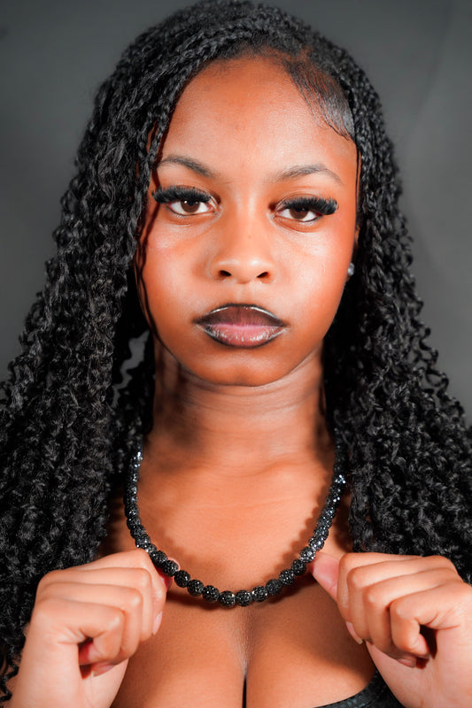 BLACK NOIR ICY CHAINS