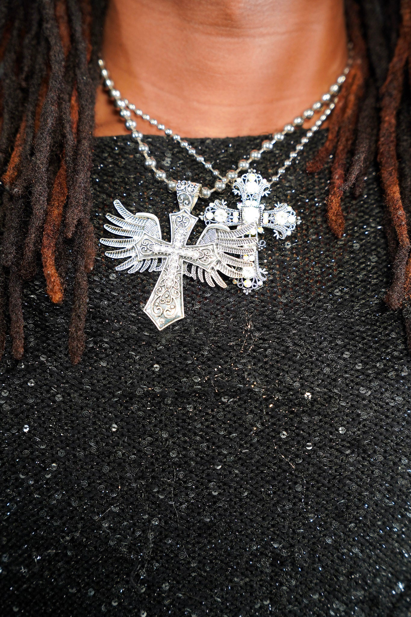 NOIR CROSS PENDANT