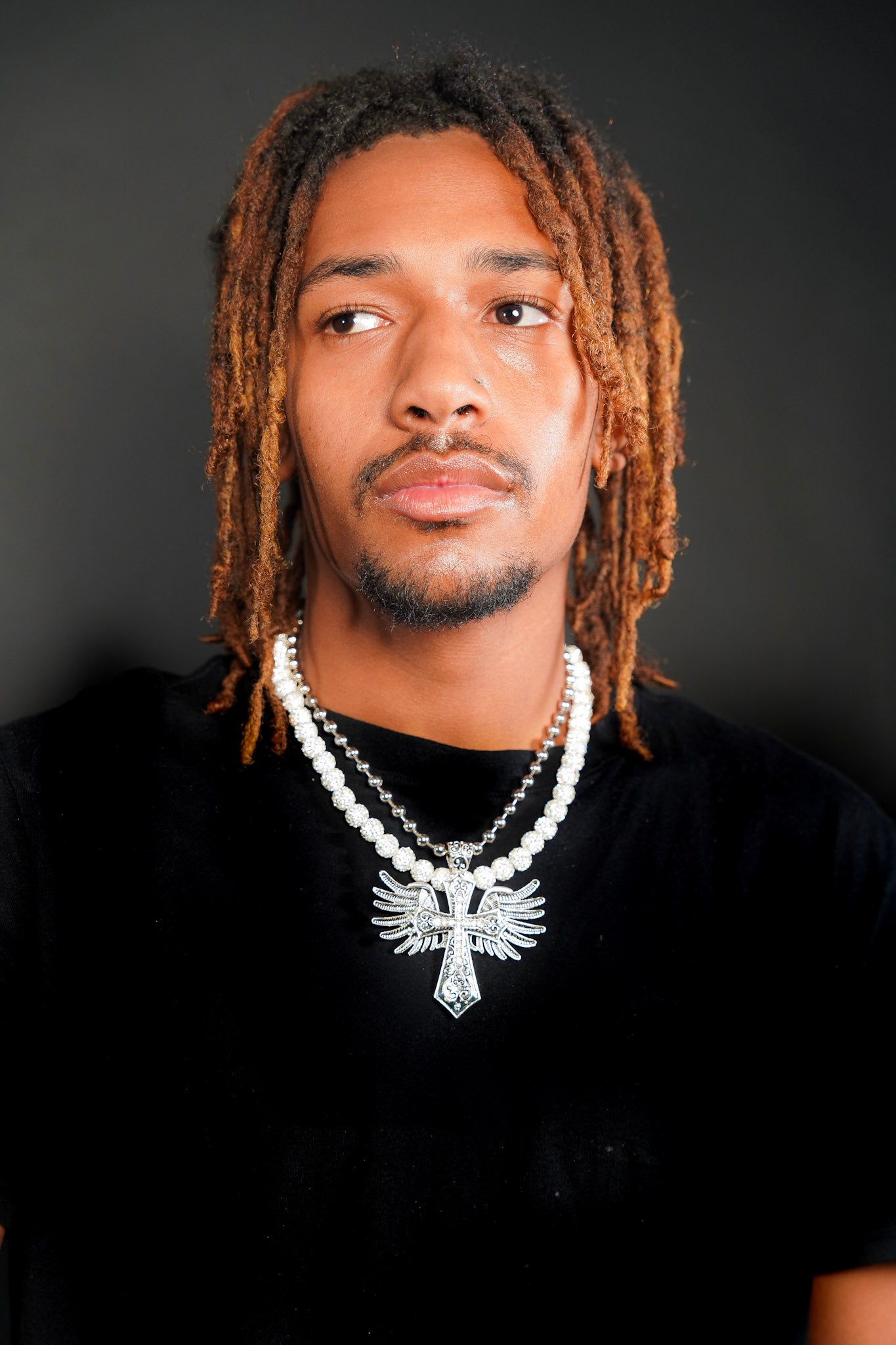 BEADED NOIR ICY CHAINS